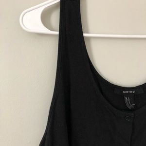 Cropped black tank